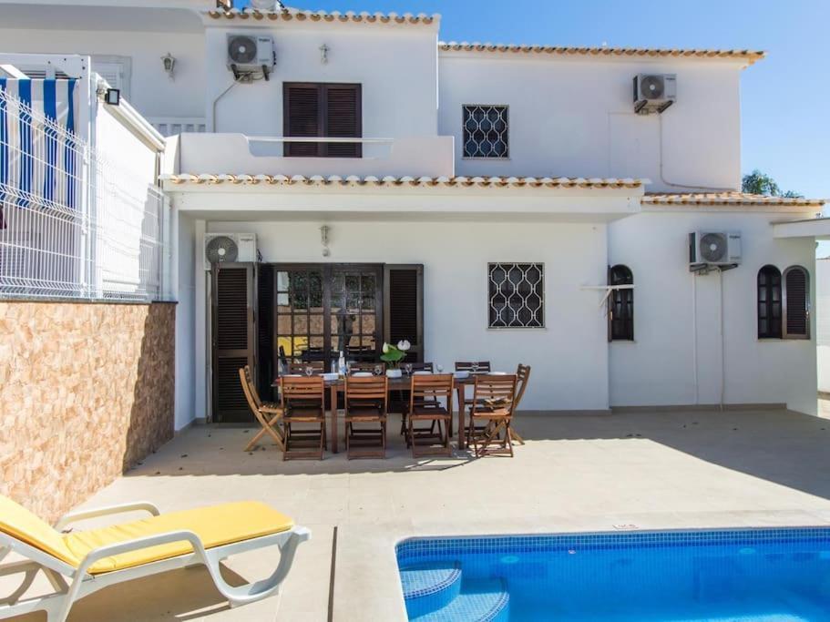 Villa Dogueno- Privat Pool & Privacy & Albufeira Center Exterior photo