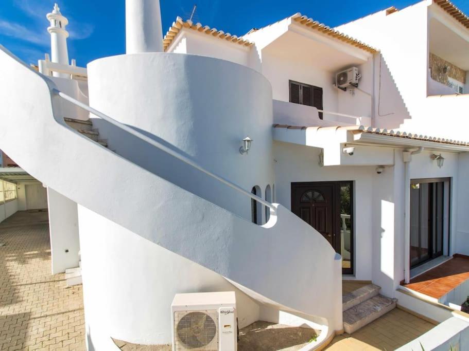 Villa Dogueno- Privat Pool & Privacy & Albufeira Center Exterior photo